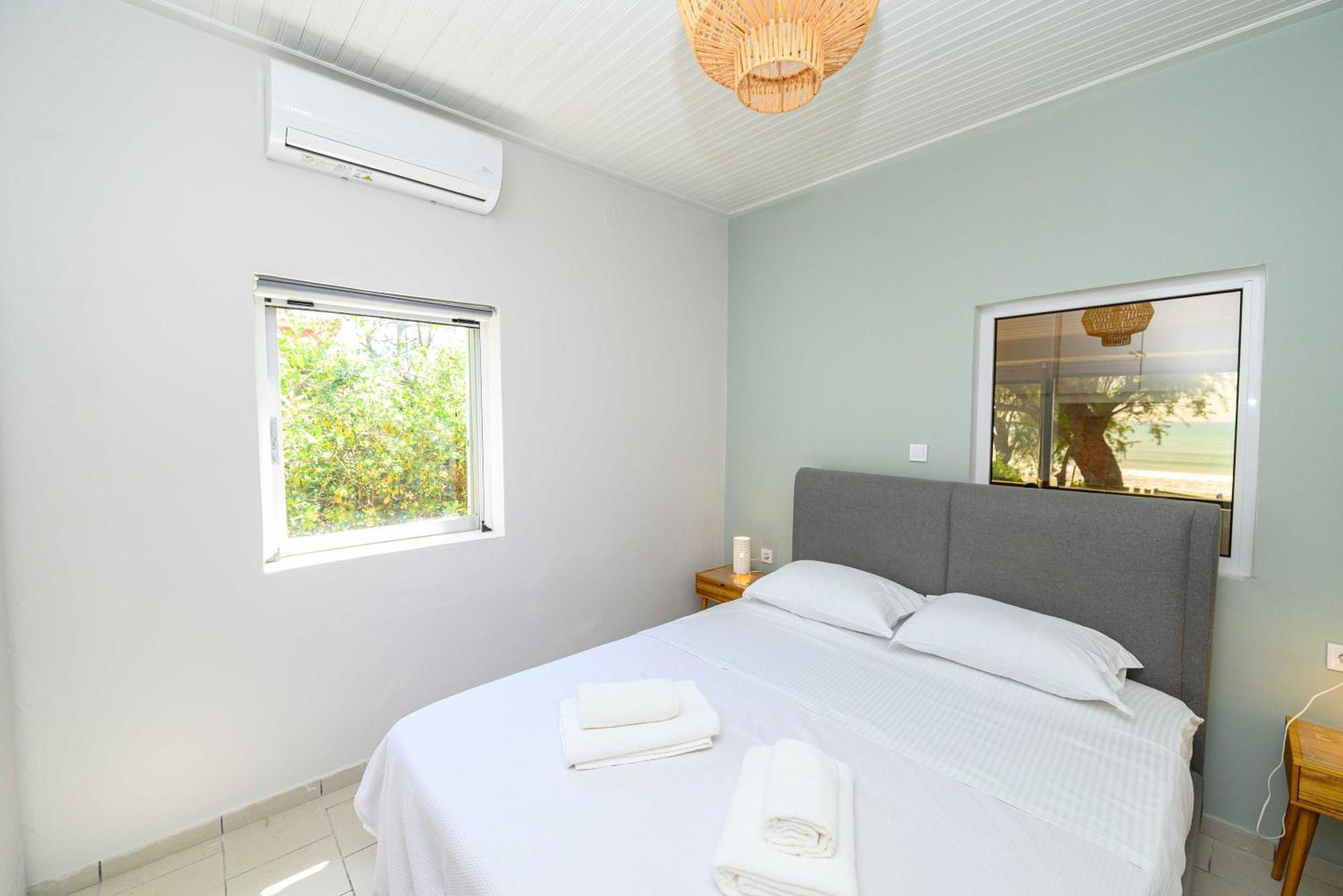 Salty Noses Beach House Paradise Perfect For Families Pírgos エクステリア 写真